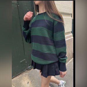 Brandy Melville, green and blue thick sweater, one size